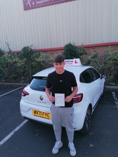 Many congratulations to a very happy Harry Wall of Clevedon on an excellent drive and well deserved 1st time pass at Weston Super Mare on 18th October 2024