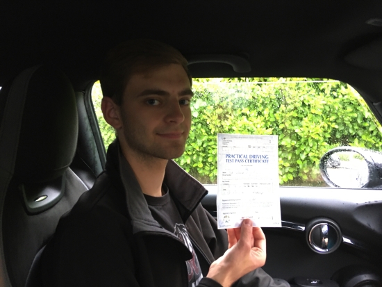 Pleased to have passed first time with just one driving fault thanks to Simon. He is a 1st class driving instructor who I would highly recommend