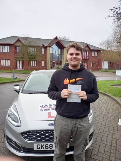 Congratulations Krystian on passing your Driving Test in Slough!..<br />
Thanks Jassal for all the help with the lessons. And thanks for your flexibility on times. Good luck.