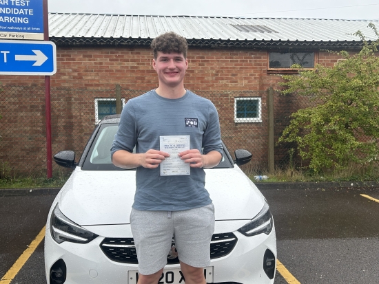 Congratulations “Tobias” who passed his car test with 0 driving faults with “Louise” at Poole DTC.<br />
<br />
Very well done, especially in the rain, enjoy the freedom & stay safe! 🙌<br />
<br />
Passed Friday 6th September 2024.